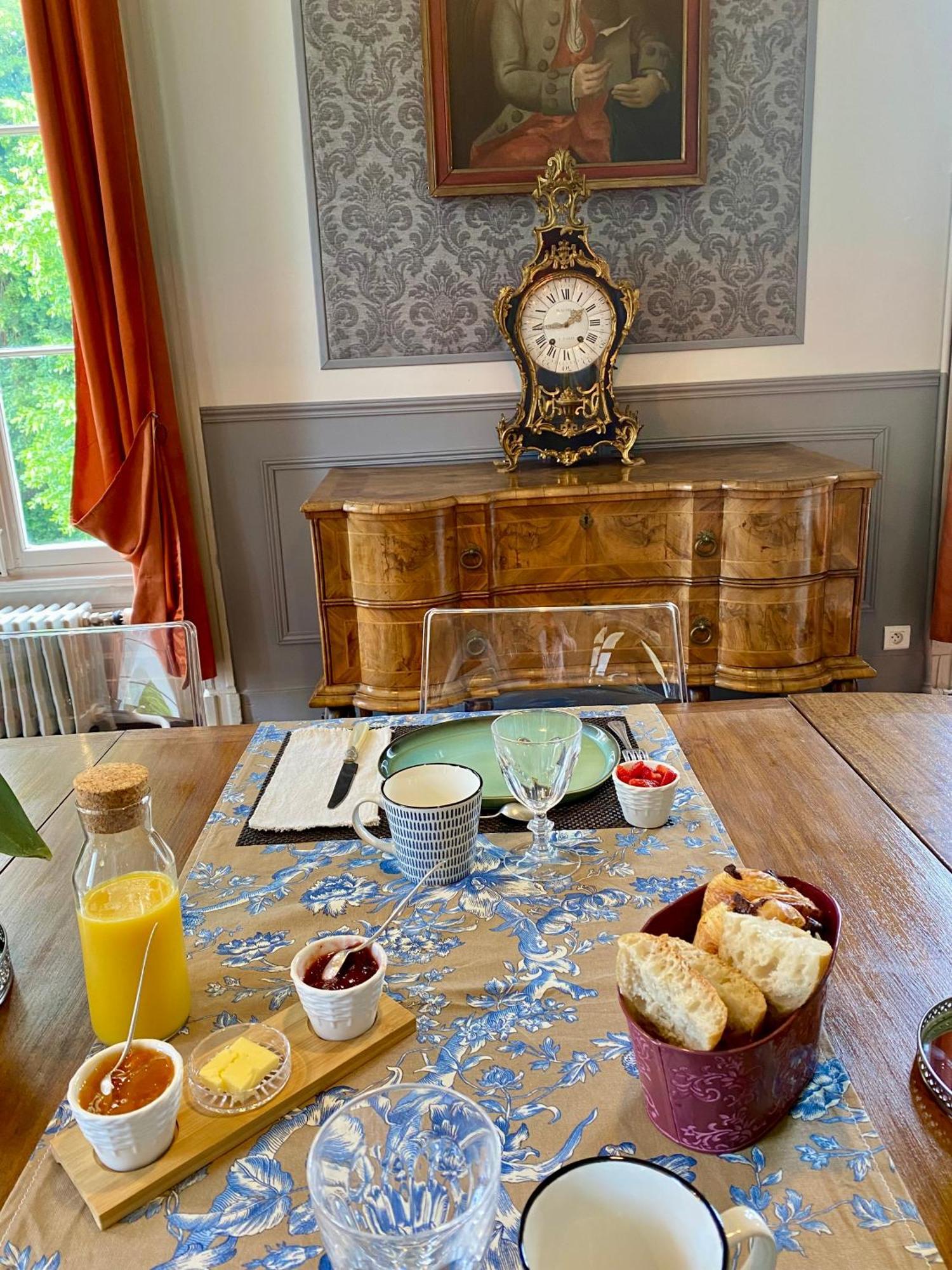 Bed and Breakfast Domaine De La Cressonniere Saint-Martin-de-Bienfaite-la-Cressonniere Esterno foto